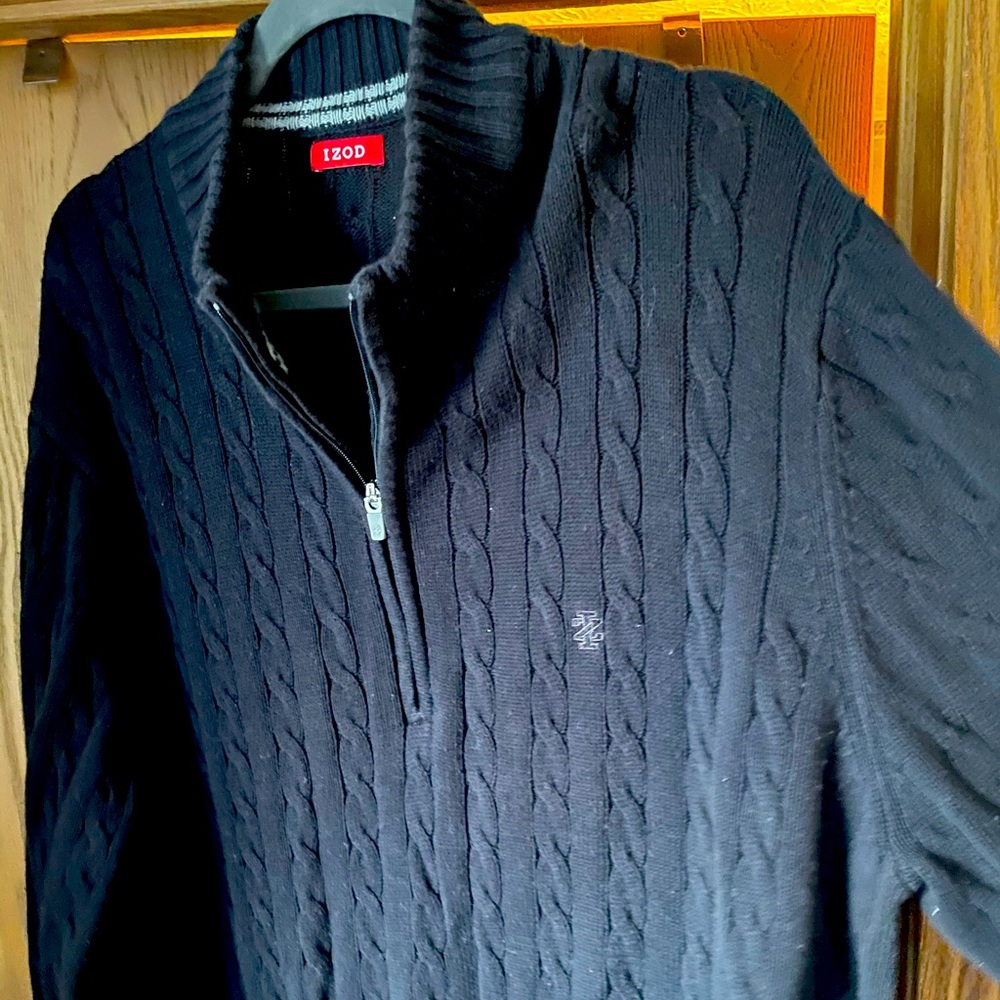 IZOD Sweater gently used great for fall weather.